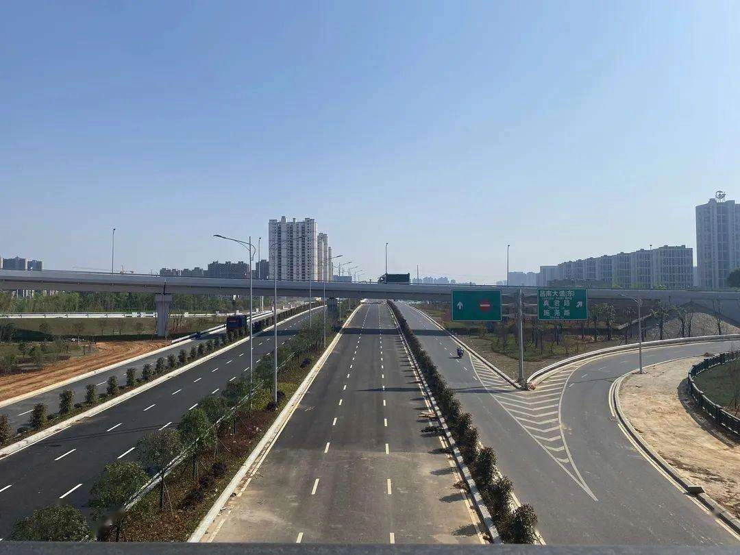 Materiaalleveringsproject voor gemeentelijke infrastructuur voor de wederopbouw van de Changnan Avenue Expressway, Nanchang