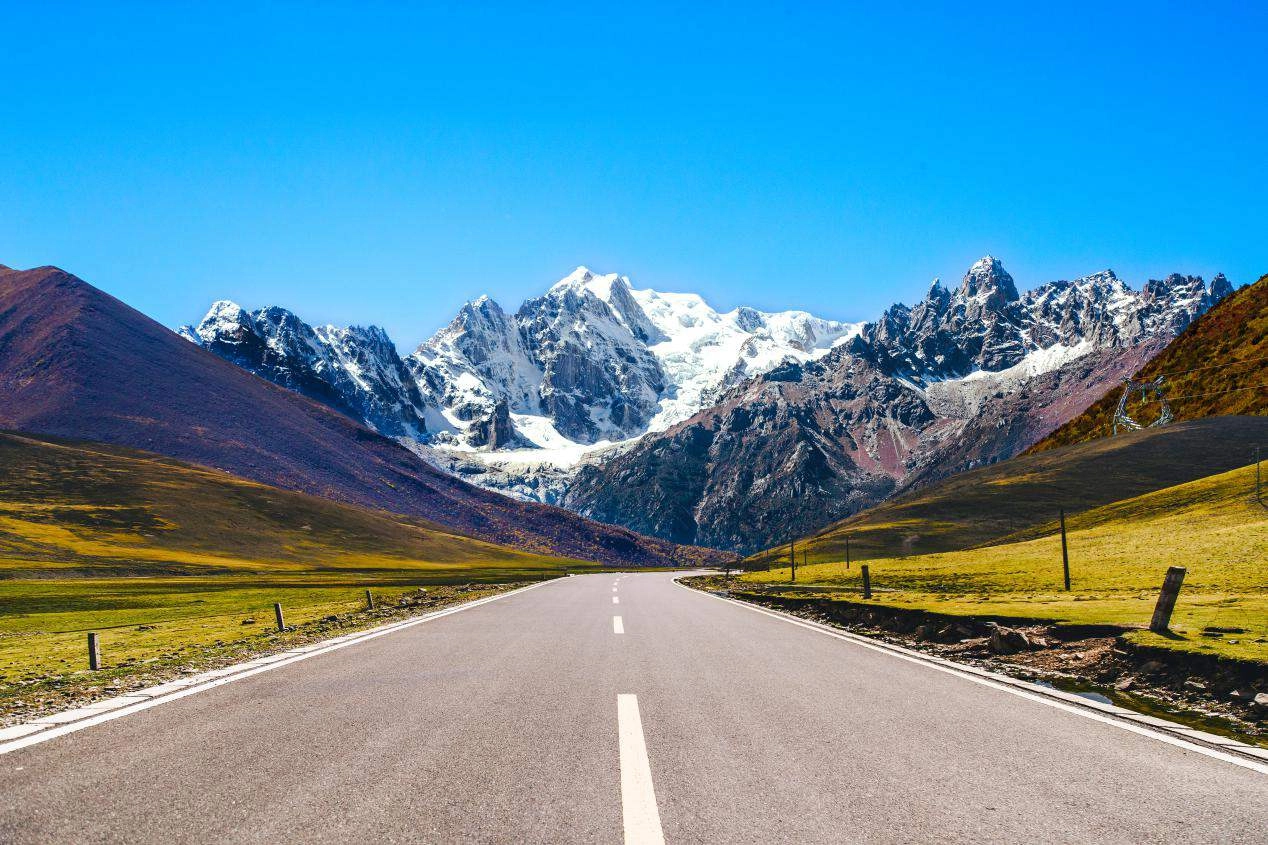 Materiaalleveringsproject voor kwaliteitsverbetering van de Sichuan-sectie, Sichuan-Tibet Highway G318 (Plateau Mountain Highway)