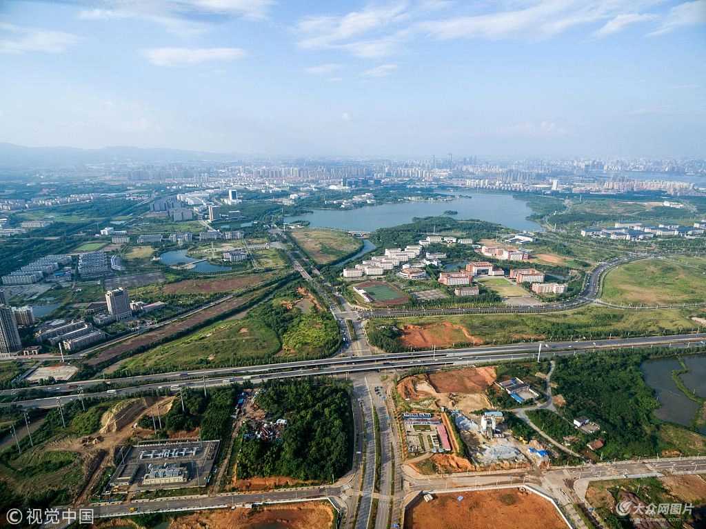 Materiaalvoorzieningsproject voor gemeentelijk wegennetwerk, Jiulonghu New Town, Nanchang